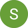 Grüne Fläche mit dem Buchstaben S